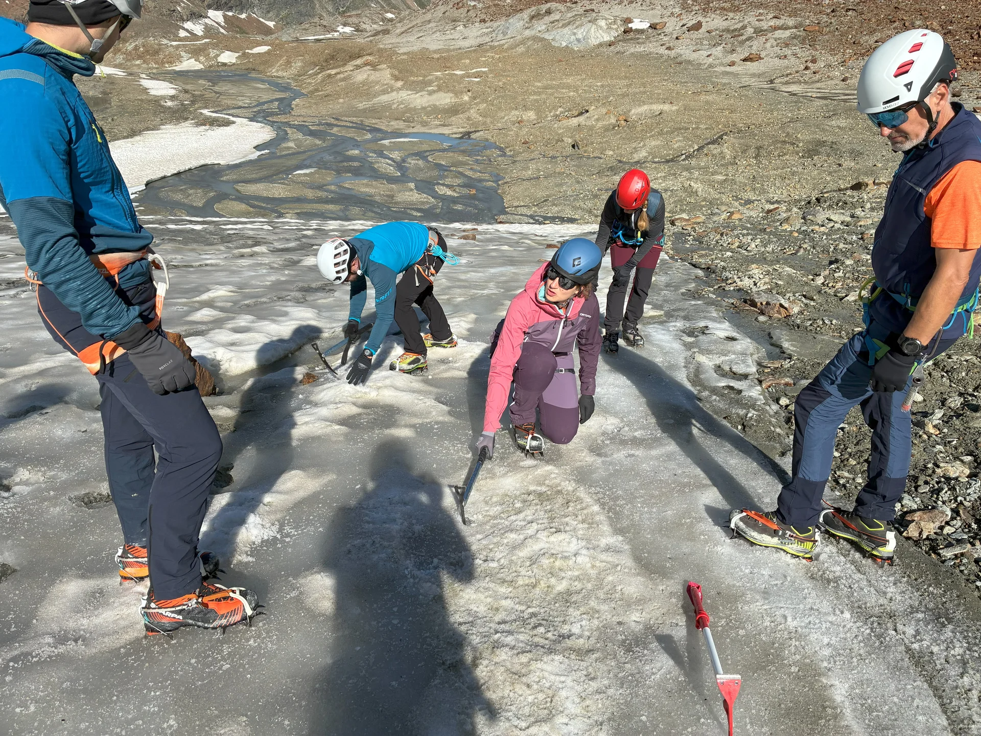 Übungen auf dem Gletscher | © Matthias Hill
