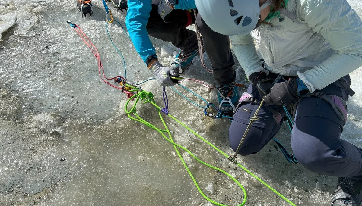 Übungen auf dem Gletscher | © Matthias Hill