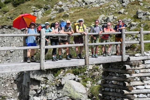 Tourengruppe bei Sonnenschein | © Matthias Hill 