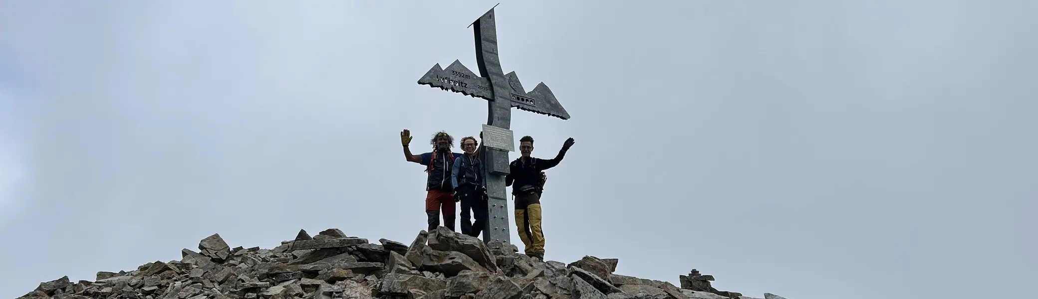 Am Gipfel der Lyfispitze | © Matthias Tröbelsberger 
