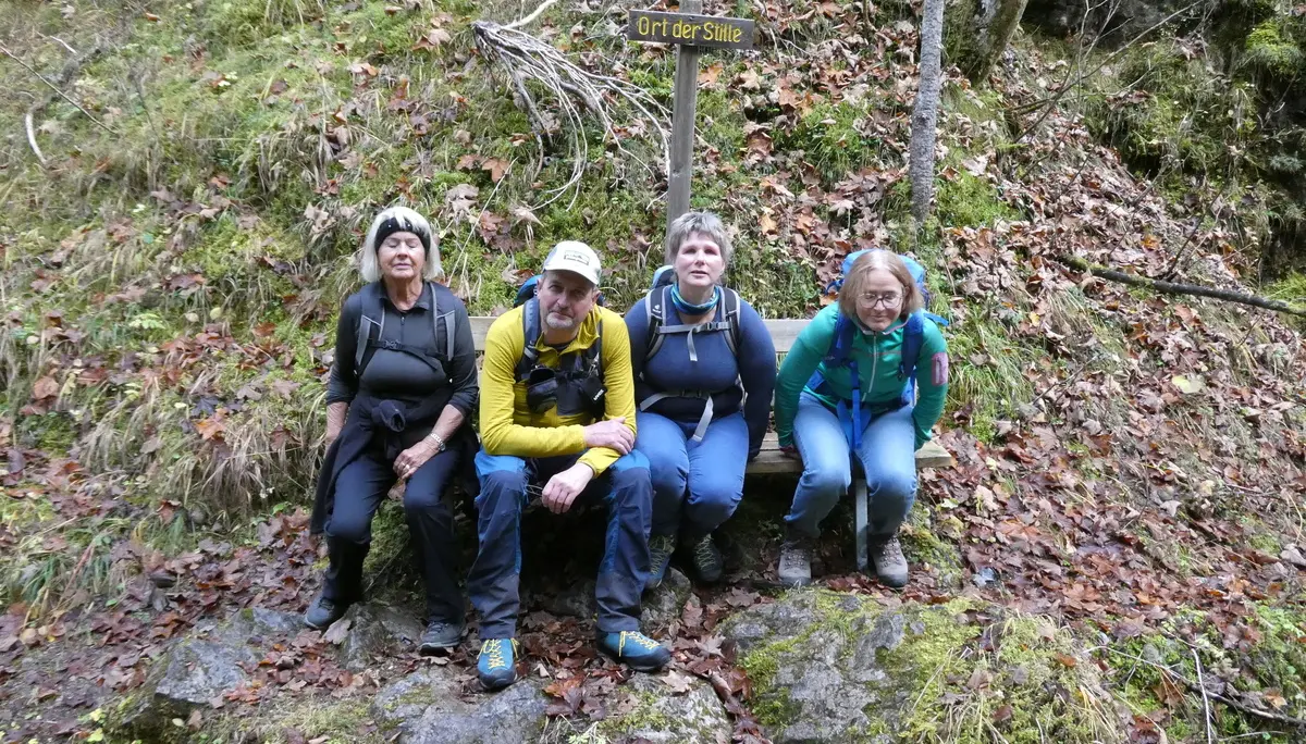 Gruppenbild am Wegrand | © Jana Kees 