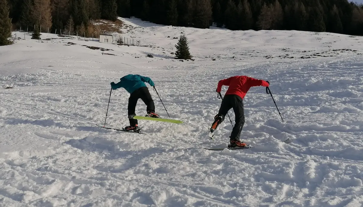 Spitzkehren üben bei den Ausbildungstagen für Skitourengeher | © Thomas Daufratshofer