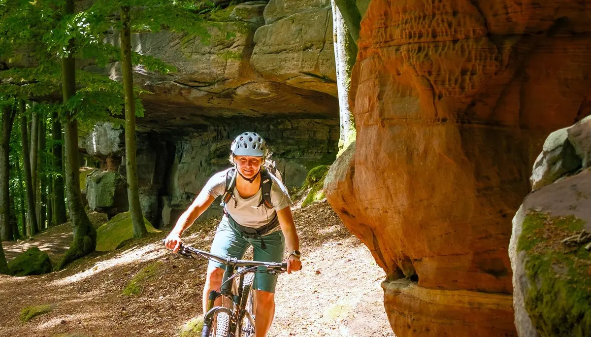 Fahrradfahrerin  | © Caro Wolf 
