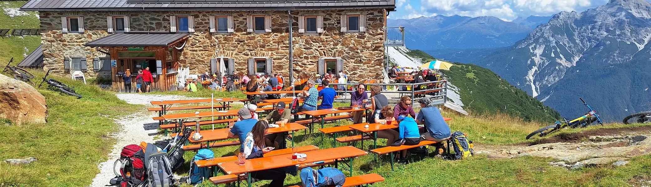 Einkehr auf einer Hütte  | © DAV Allgäu Immenstadt 