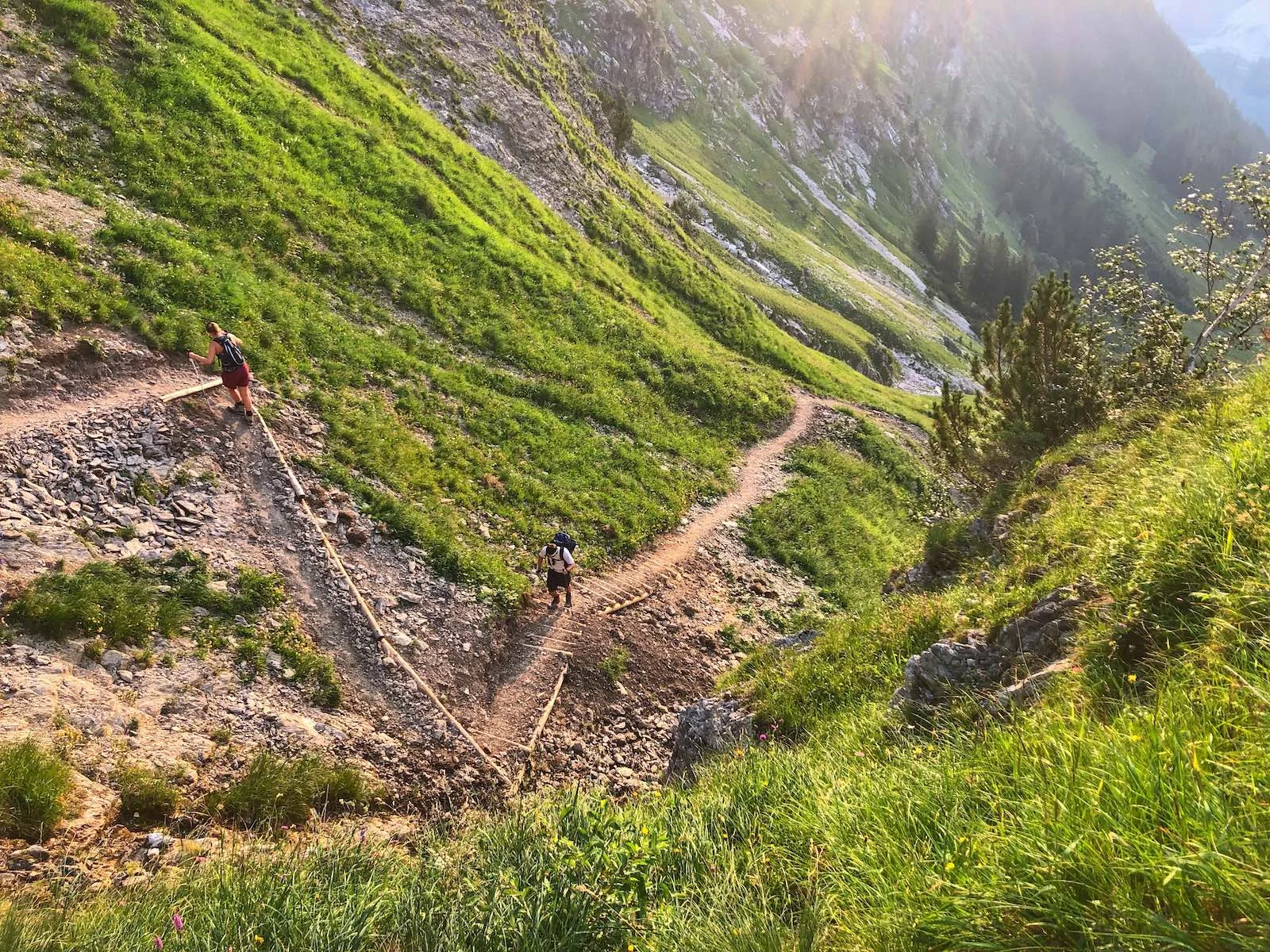 Der sanierte Notabstieg zum Vilsalpsee (Etappe 2) | © Bergparadiese.de · Björn Ahrndt