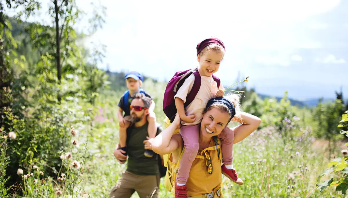 Raus ins echte Leben! | © Halfpoint / Adobe Stock